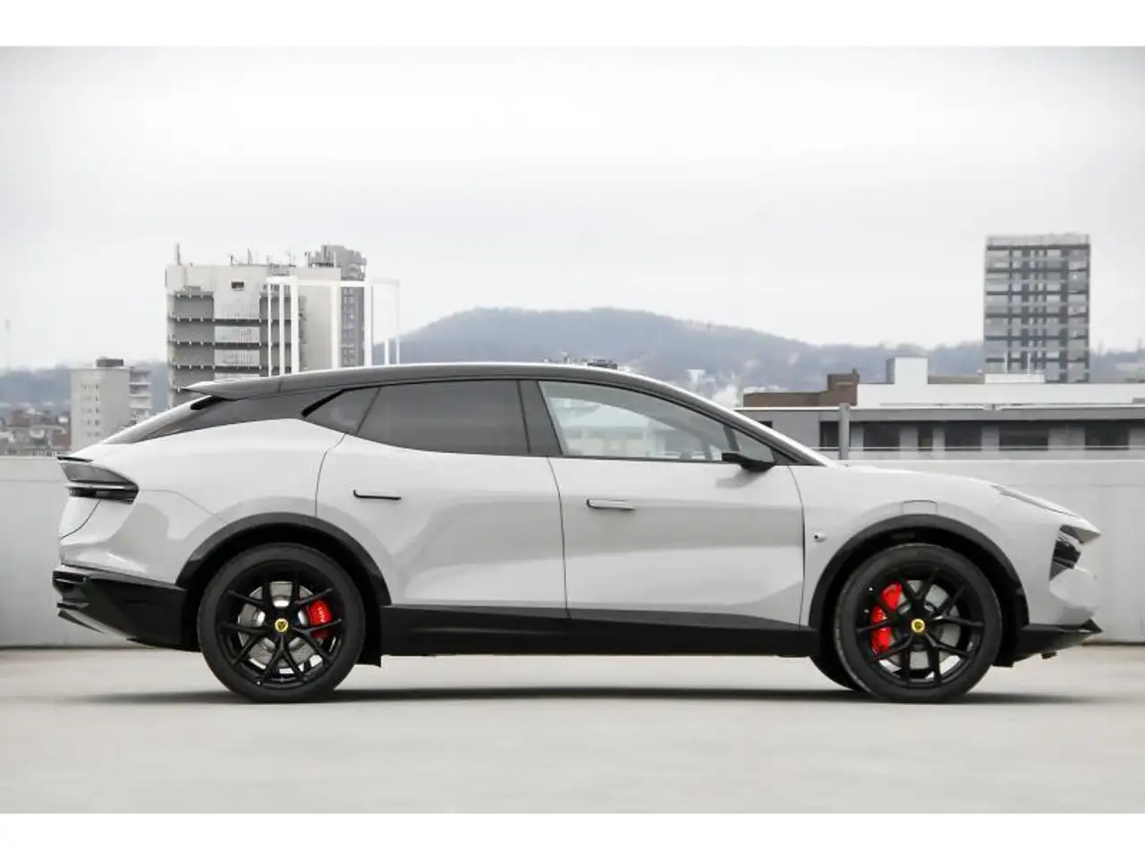 Lotus Eletre 2024