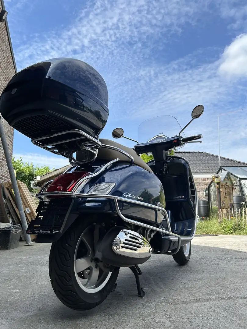 Vespa GTS 250ie GTS Blu/Azzurro - 2