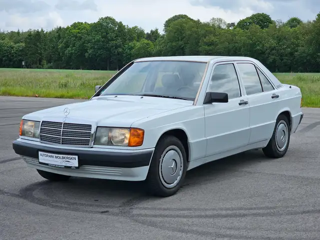 Mercedes-Benz 190 D 2.0 selten ohne Schiebedach