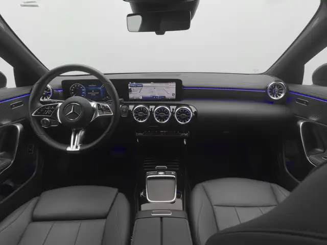 Mercedes-Benz 250 view 18