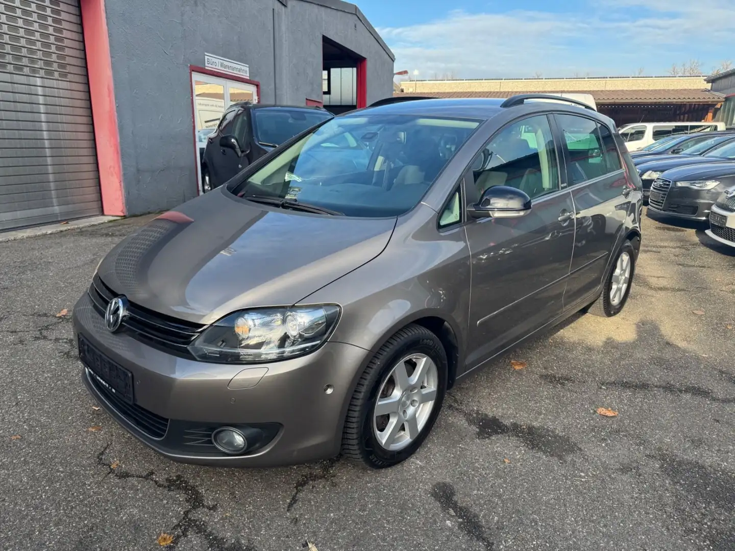 Volkswagen Golf Plus VI Style BMT DSG Navi PDC Xenon Braun - 1