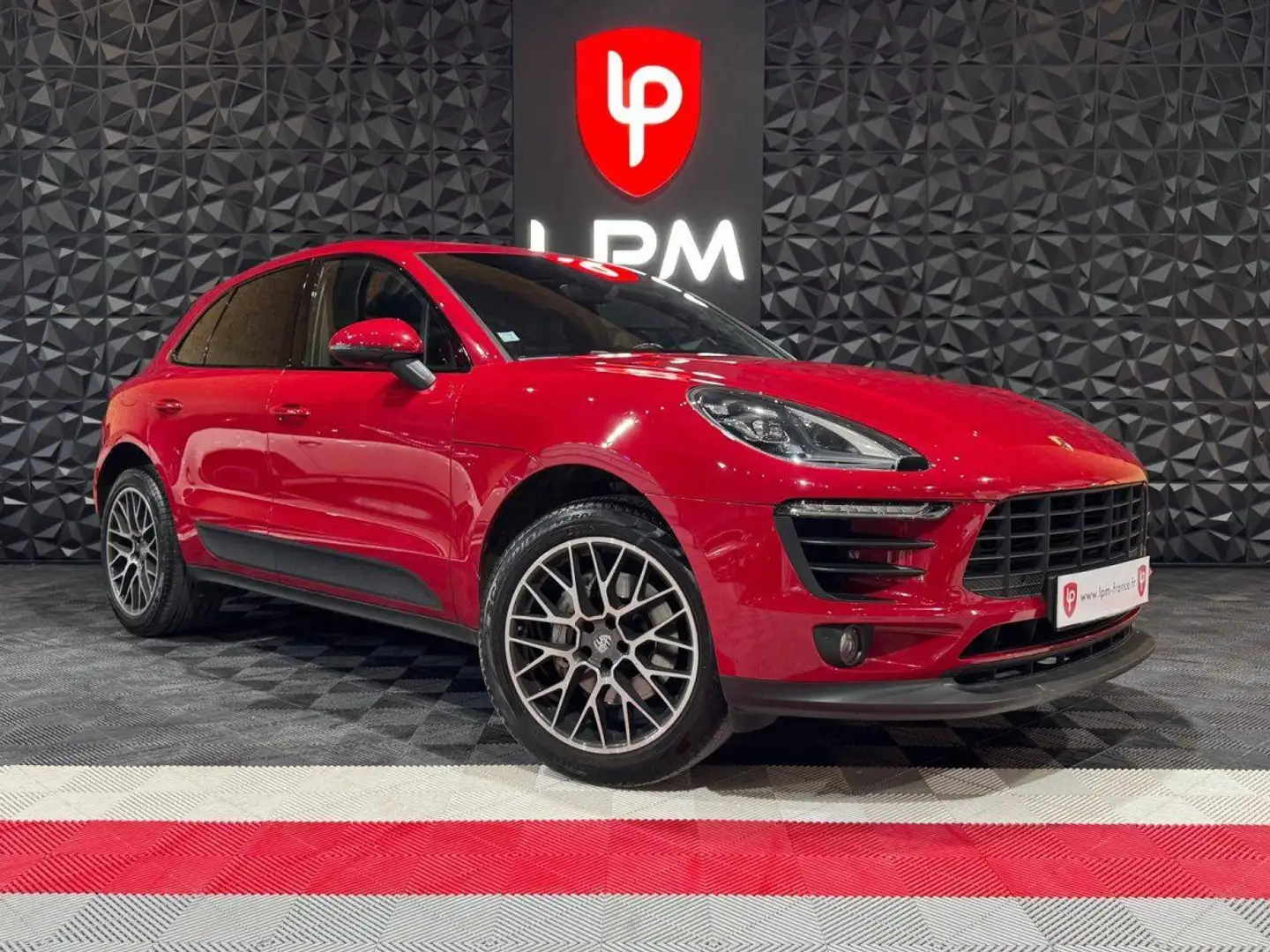 Porsche Macan 3.0 V6 340ch S PDK Rouge - 1
