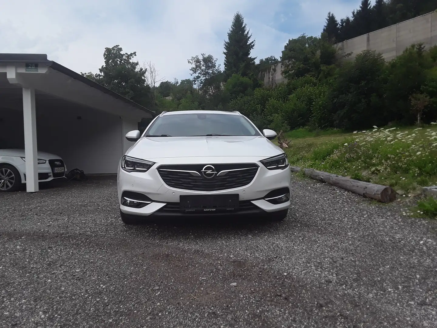 Opel Insignia Insignia ST 1,6 Turbo Direct Injection Weiß - 1