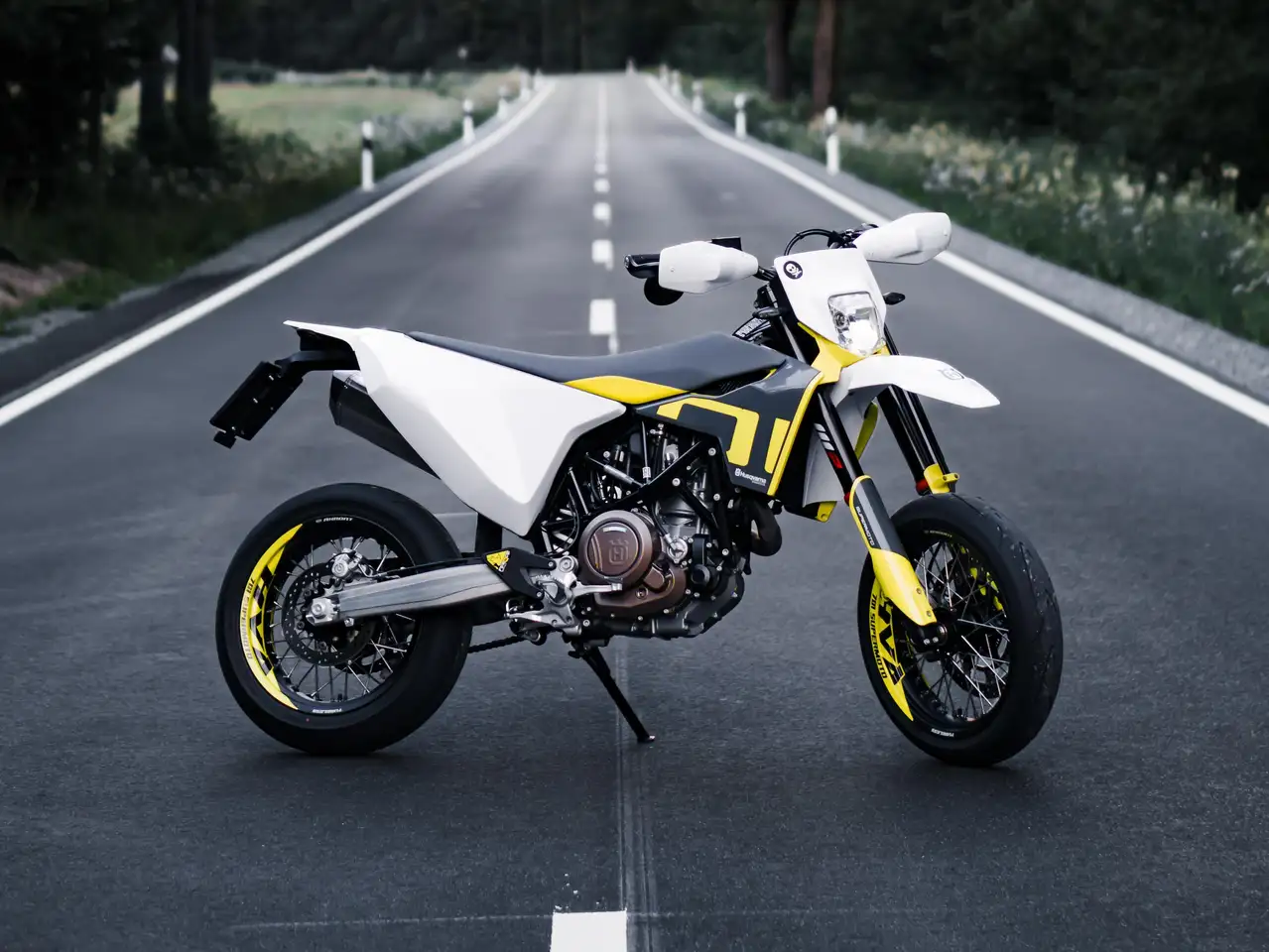 Husqvarna 701 Supermoto