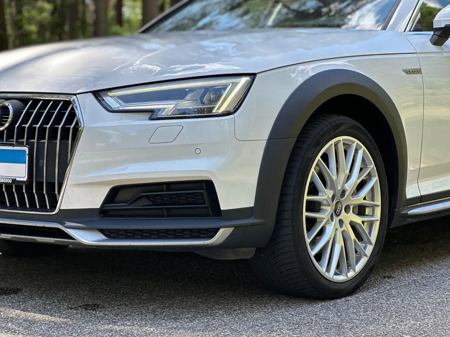 Audi A4 allroad quattro Weiß - 2