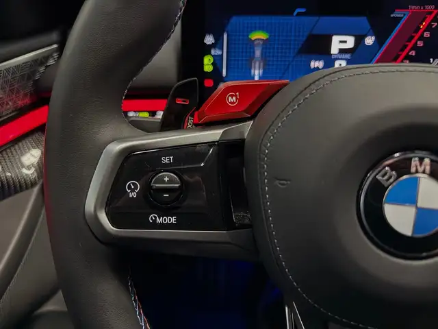 BMW M5 view 13