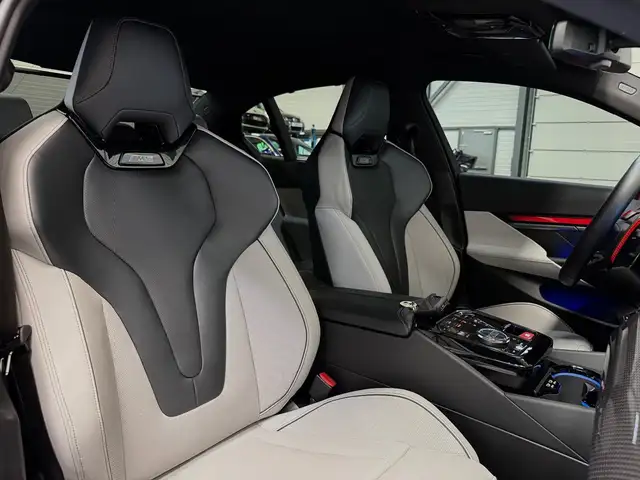 BMW M5 view 15