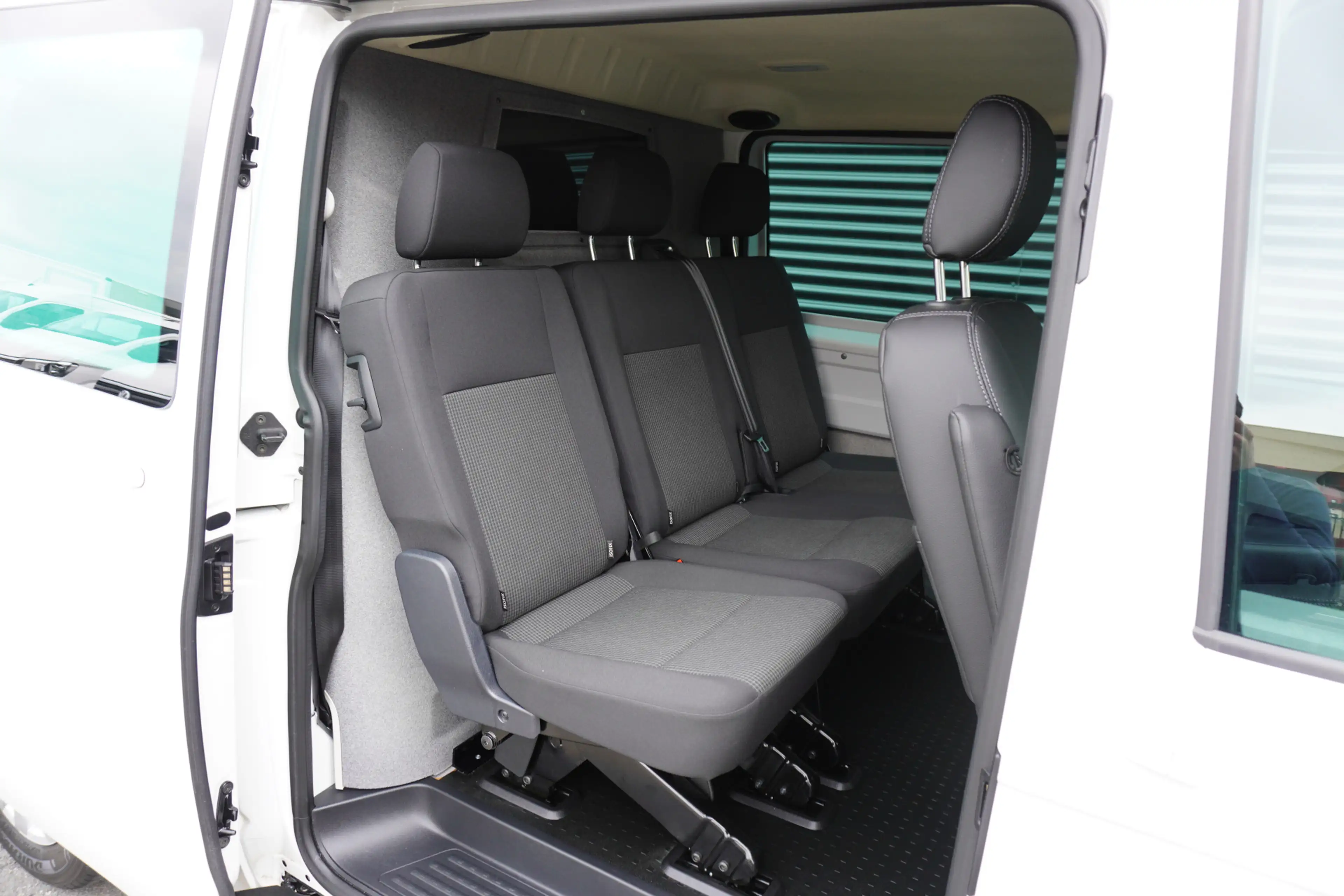 Volkswagen T6.1 Transporter 150 PK Automaat Dubbele Cabine ACC Apple Carplay S — photo 5
