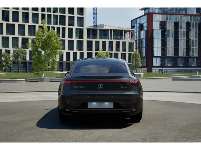 Mercedes-Benz Eqs view 6