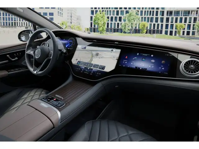 Mercedes-Benz Eqs view 9