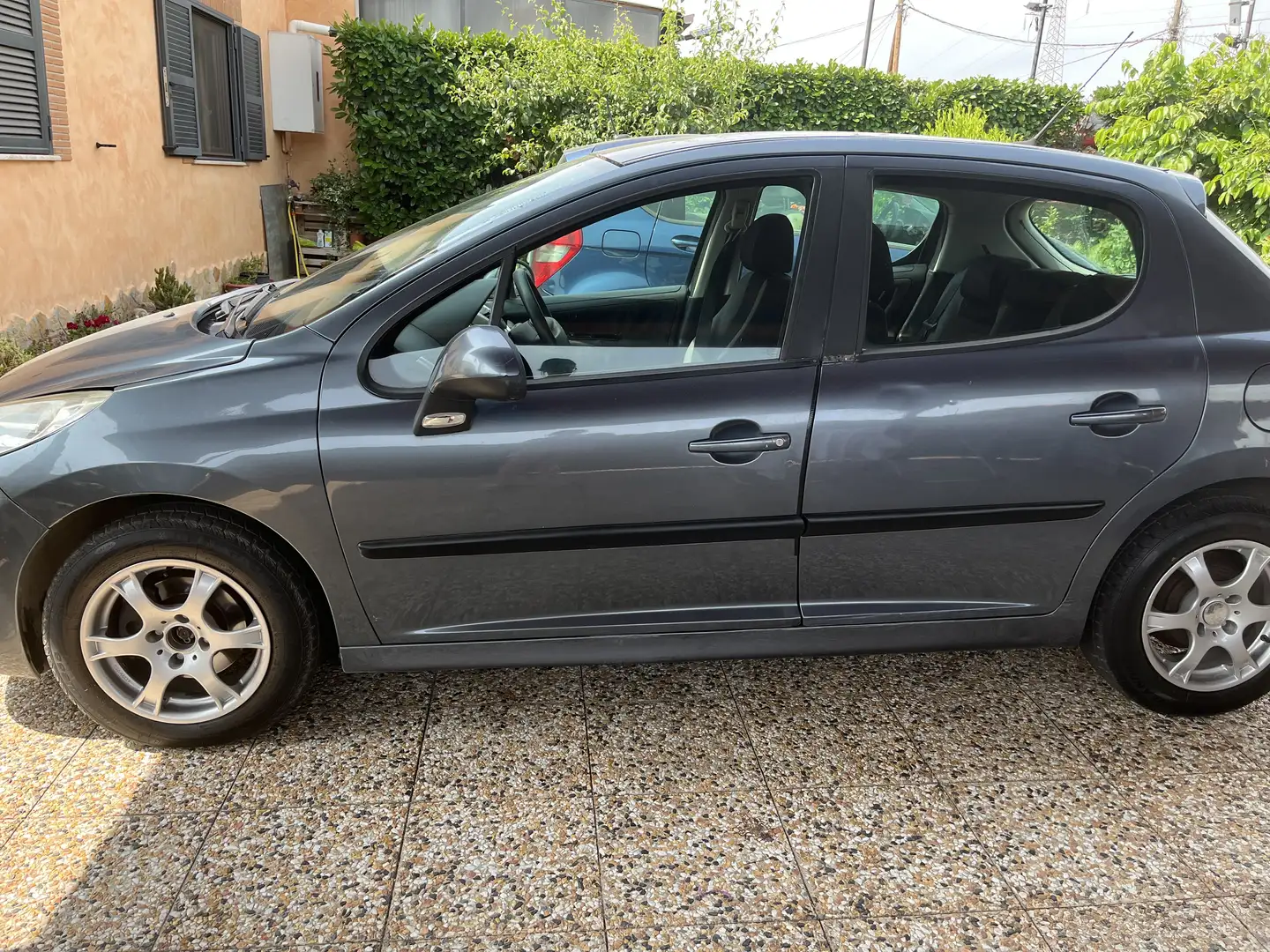 Peugeot 207 - 2