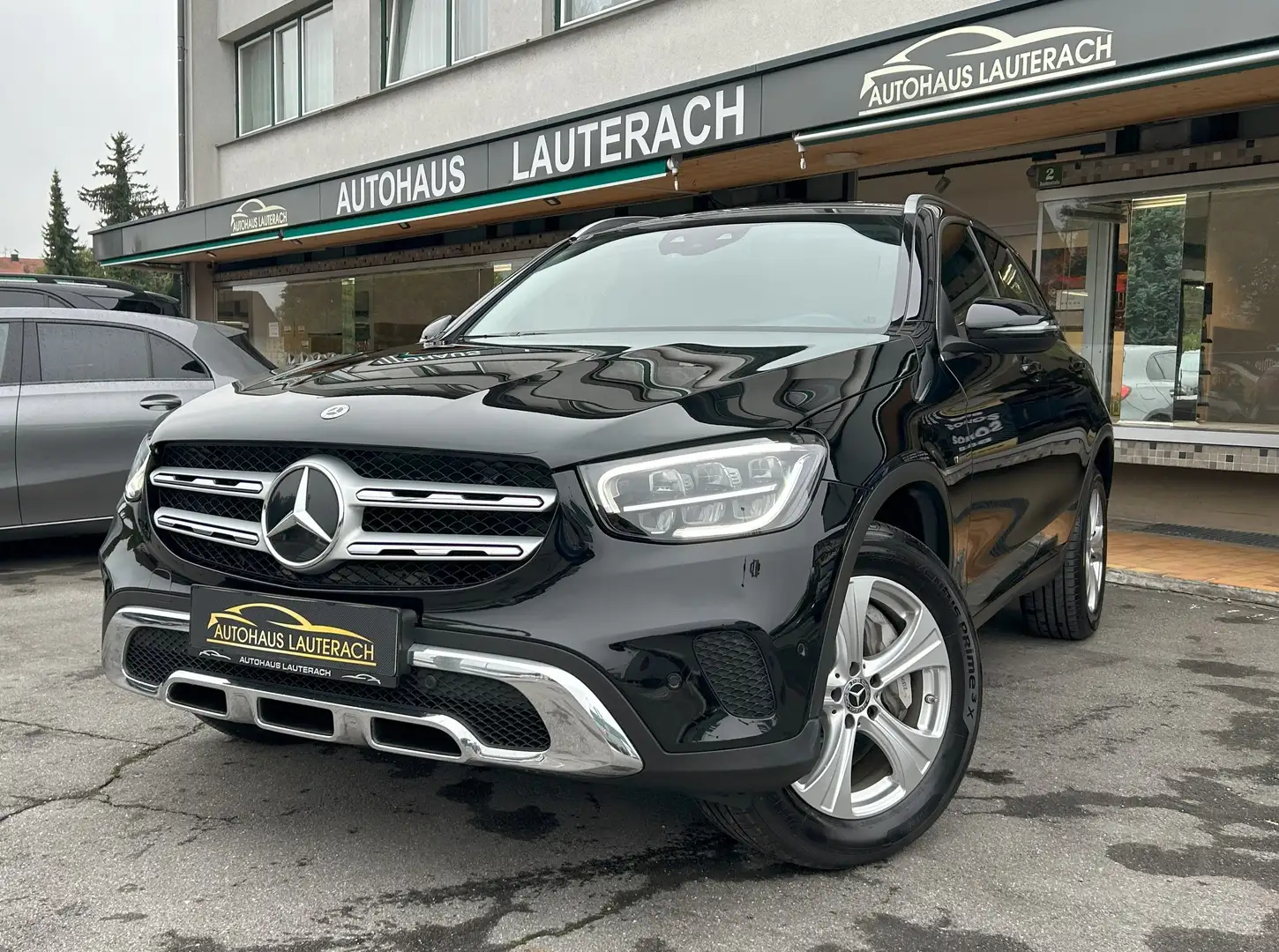 Mercedes-Benz GLC 300 GLC 300 e PHEV 4MATIC *1.BESITZ *HUD *LEDER *ACC Schwarz - 1