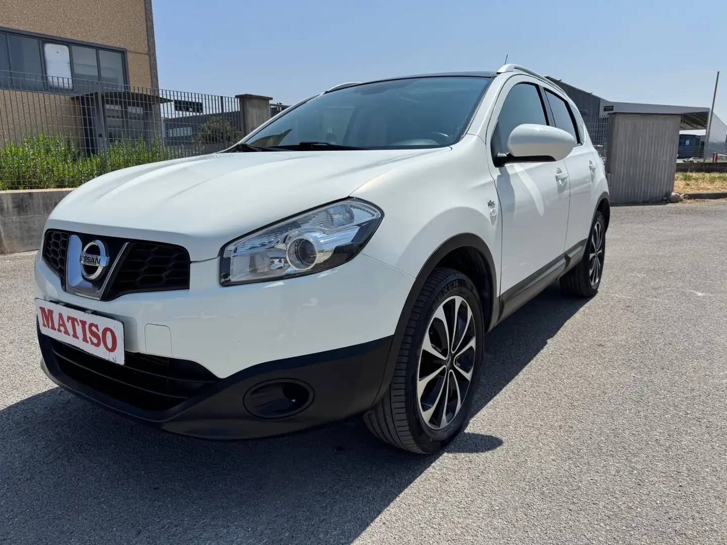 Nissan Qashqai 1.5 dCi DPF Tekna Weiß - 1