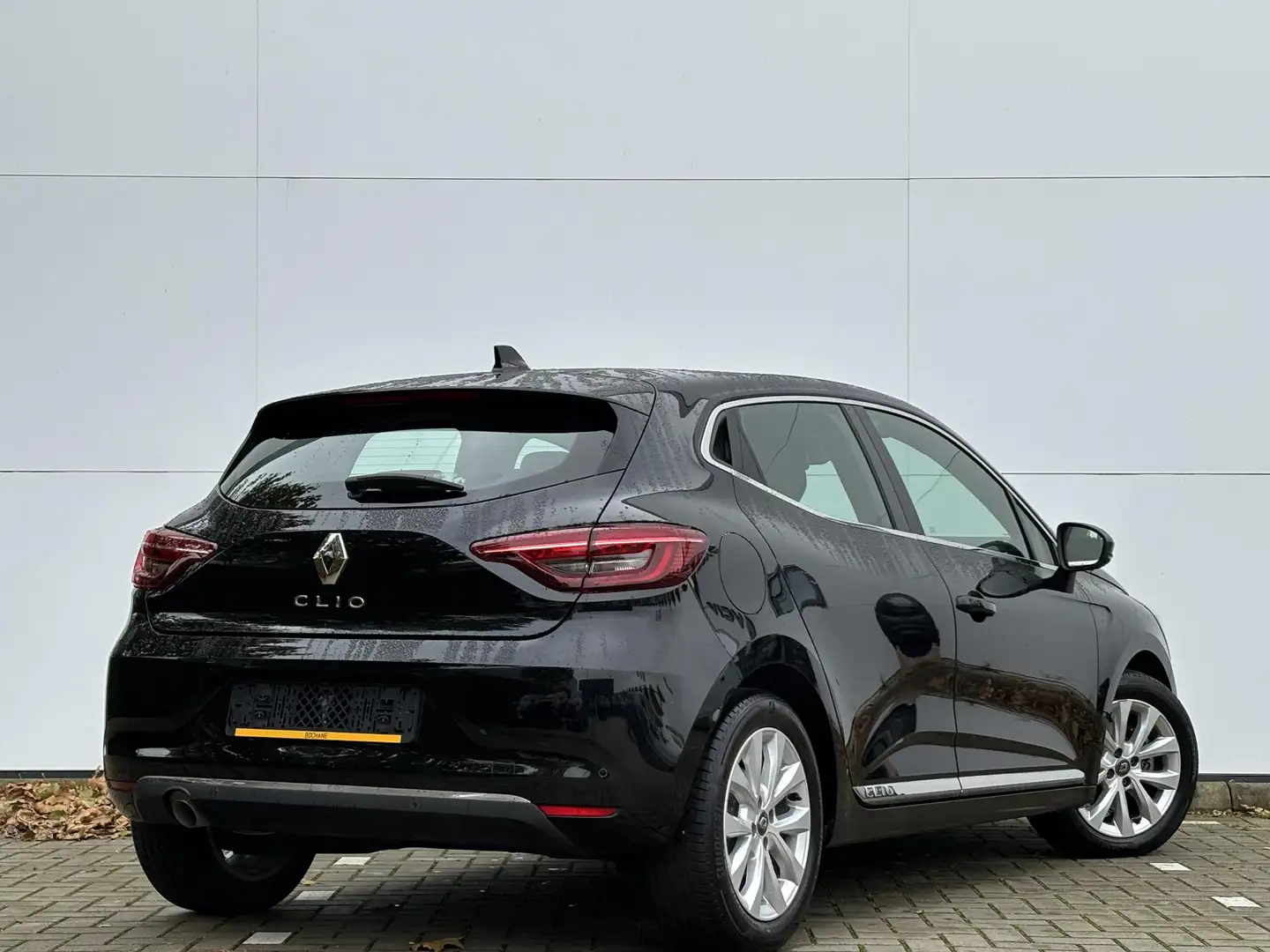 Renault Clio 1.3 TCe Intens benzine, automaat Noir - 2