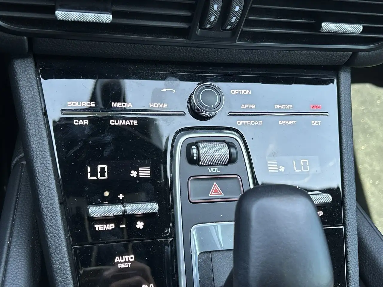 Porsche Cayenne снимка Porsche Cayenne