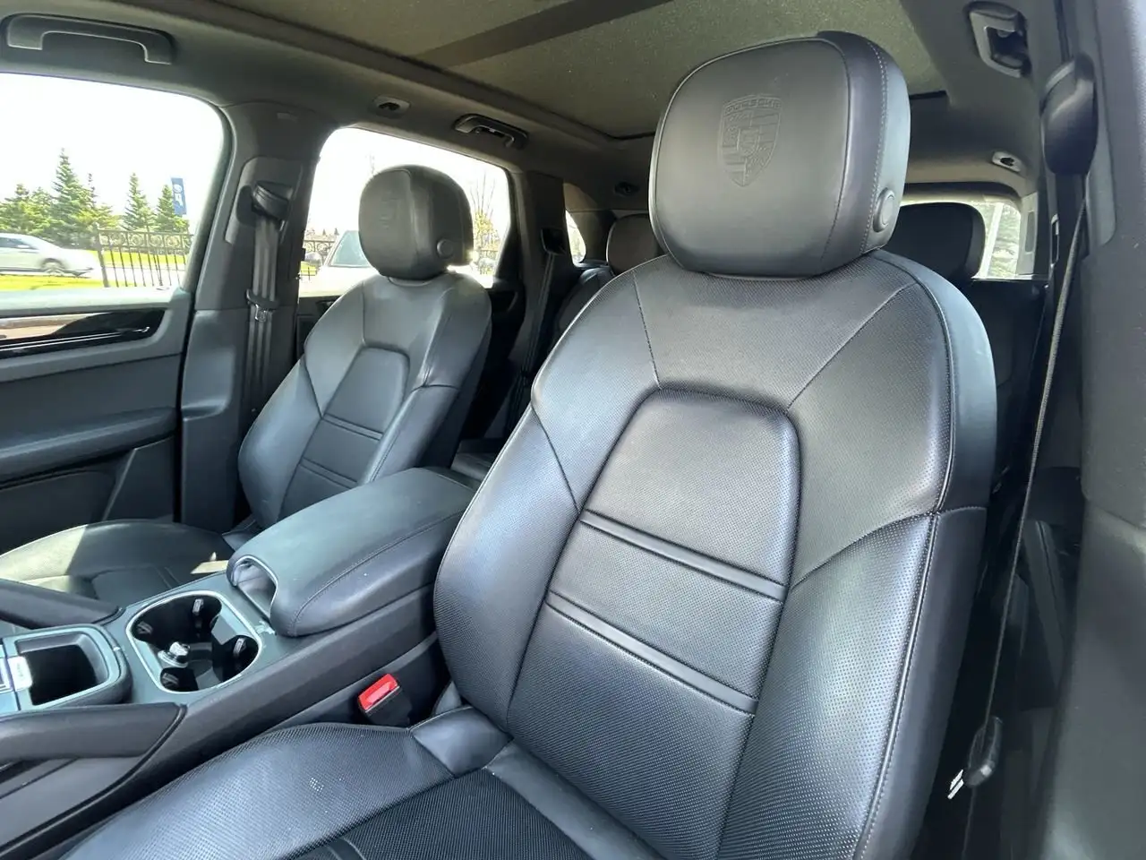 Porsche Cayenne снимка Porsche Cayenne