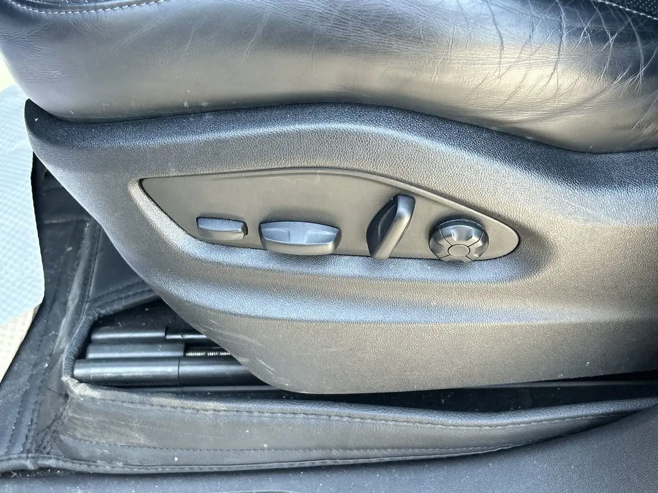Porsche Cayenne снимка Porsche Cayenne