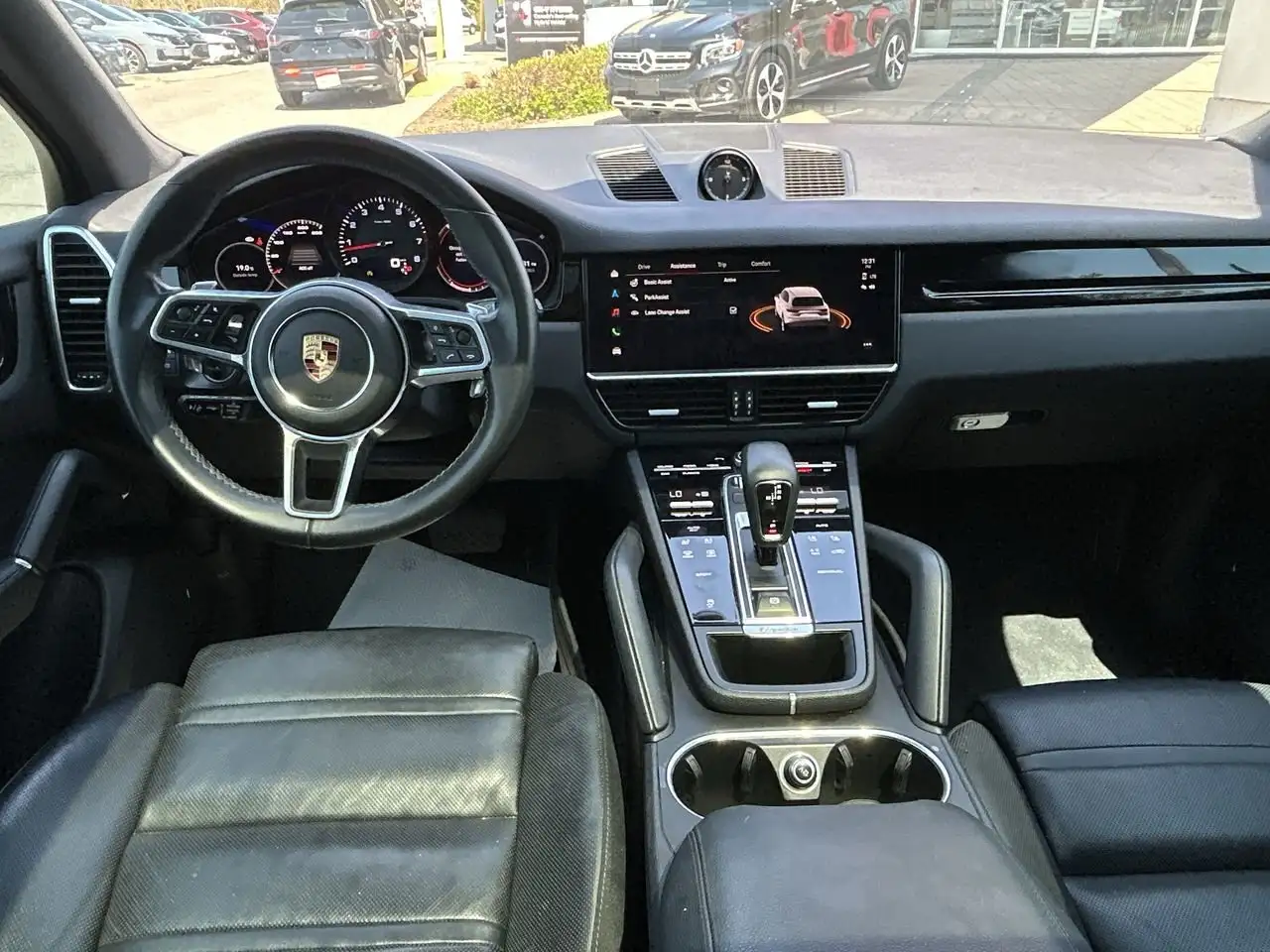 Porsche Cayenne снимка Porsche Cayenne