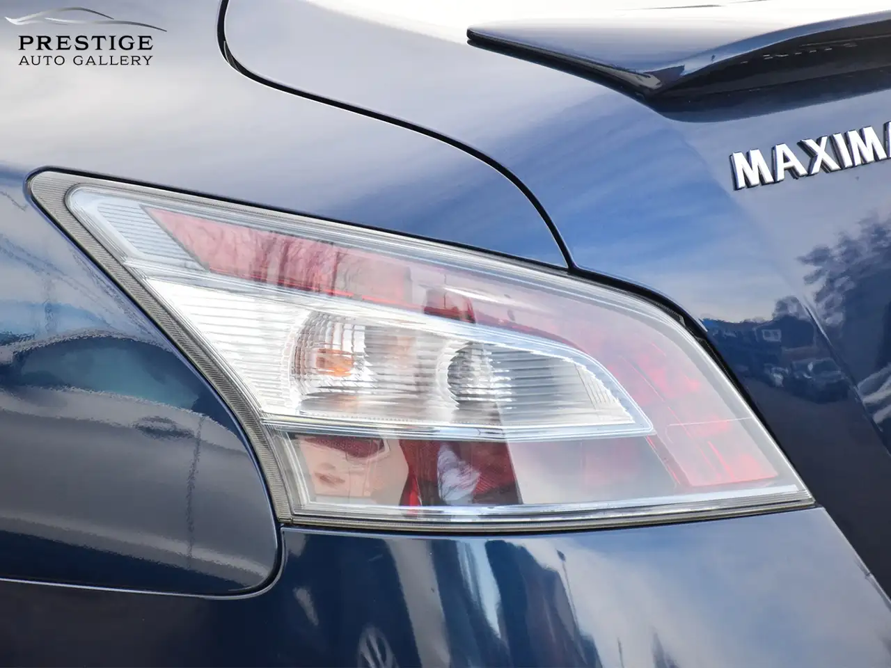 Nissan Maxima снимка Nissan Maxima
