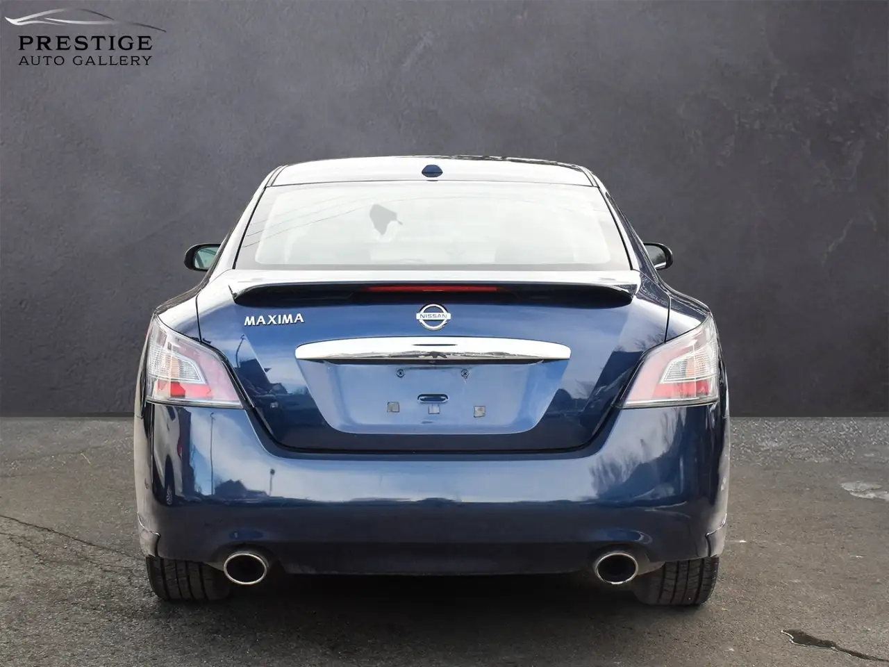 Nissan Maxima снимка Nissan Maxima