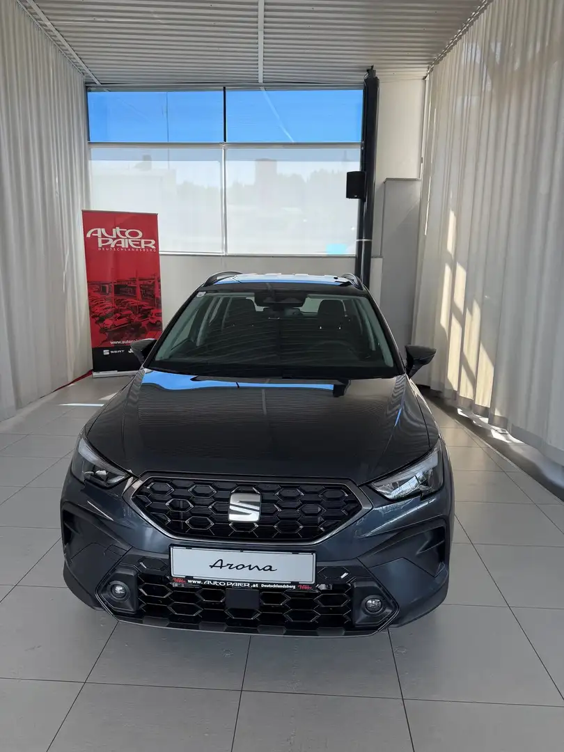 SEAT Arona Reference Edition 1.0 TSI Grau - 2