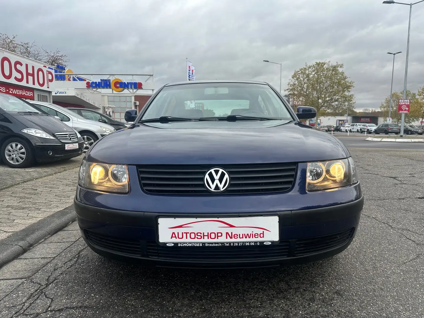 Volkswagen Passat 1.6 Comfortline *Automatik+Rostfrei+Tüv neu* Bleu - 2