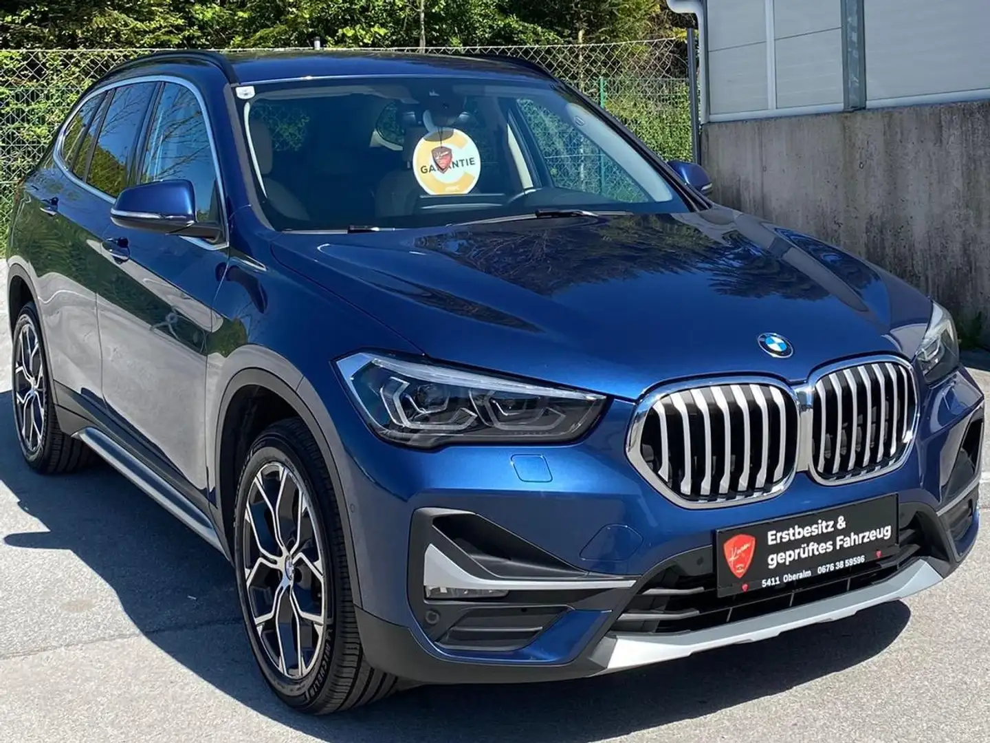 BMW X1 sDrive 18 d xLine Blau - 1