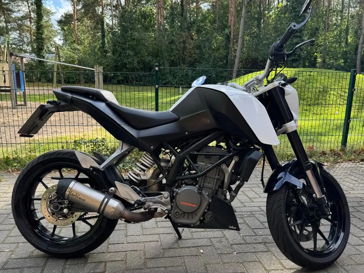 KTM 125 Duke Alb - 1