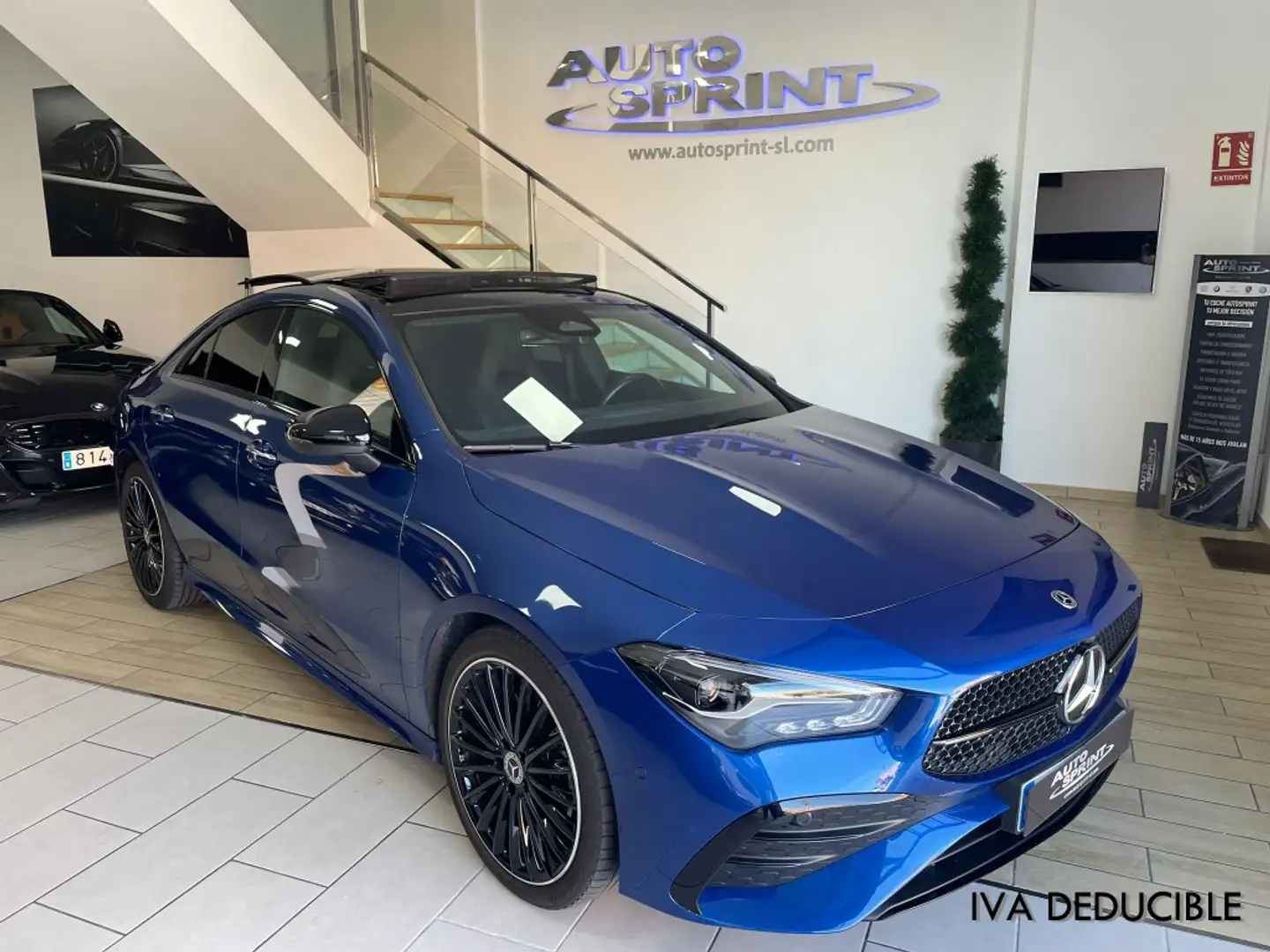 Mercedes-Benz CLA 220 220d Azul - 1