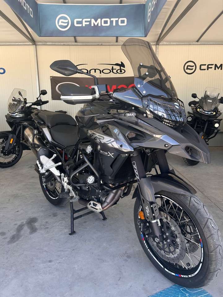Benelli TRK 502 X