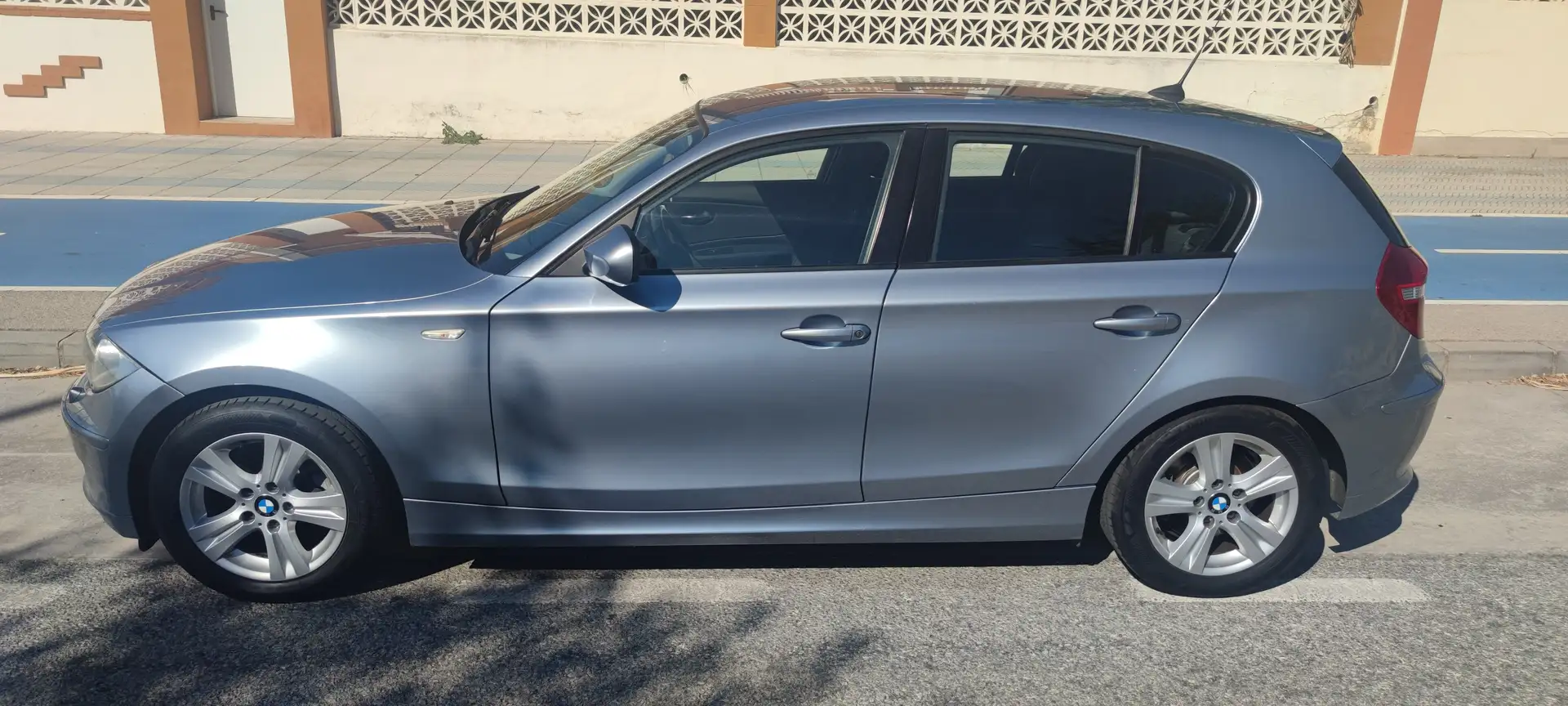BMW 118 118d Plateado - 2