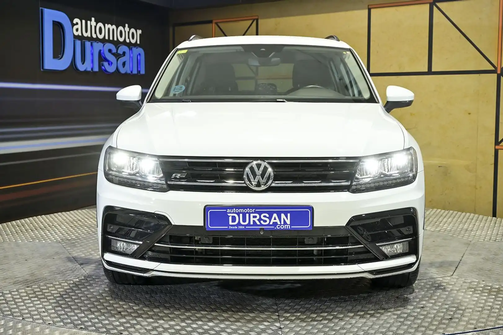 Volkswagen Tiguan 2.0TDI Advance DSG 110kW Wit - 2