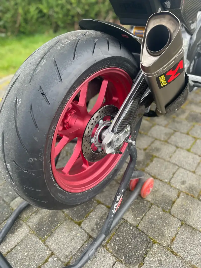 Aprilia RSV4 Racing Factory Negru - 2