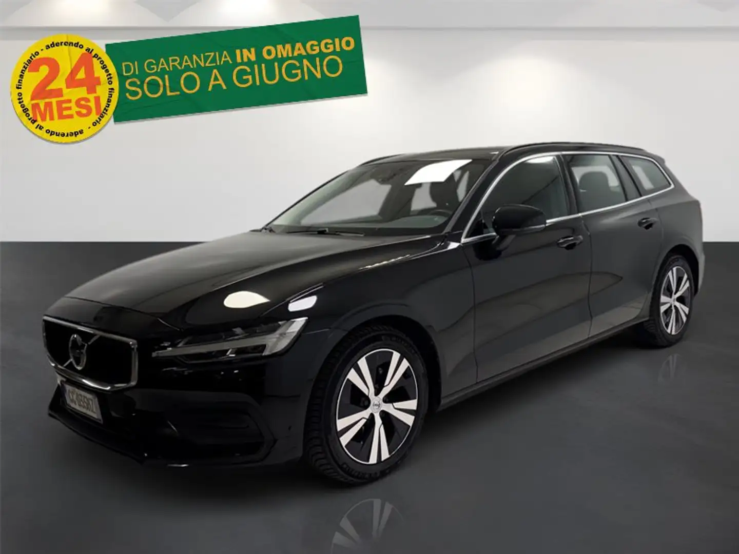 Volvo V60 II 2.0 b4 Momentum Business auto Nero - 1