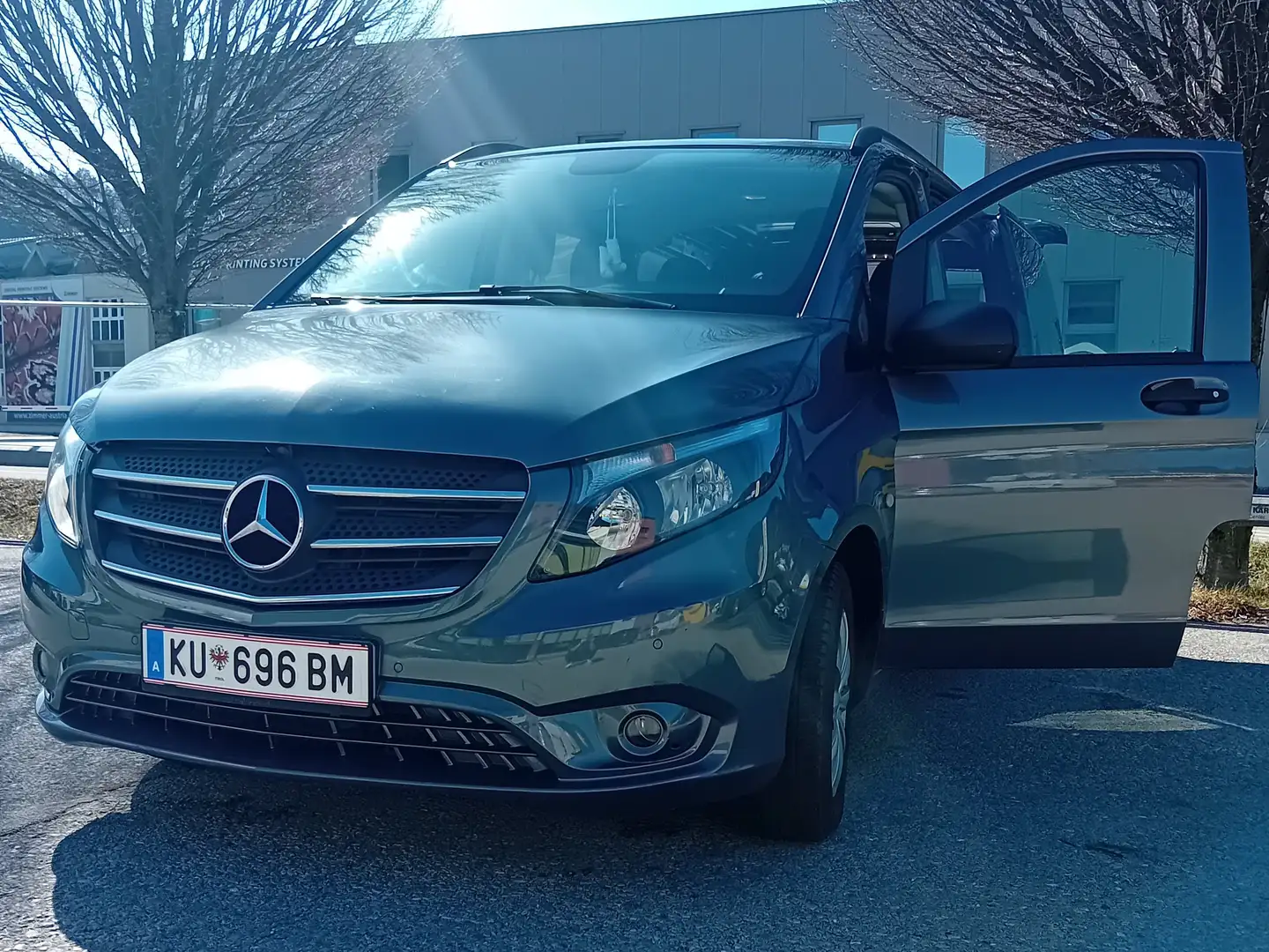 Mercedes-Benz Vito Silber - 1