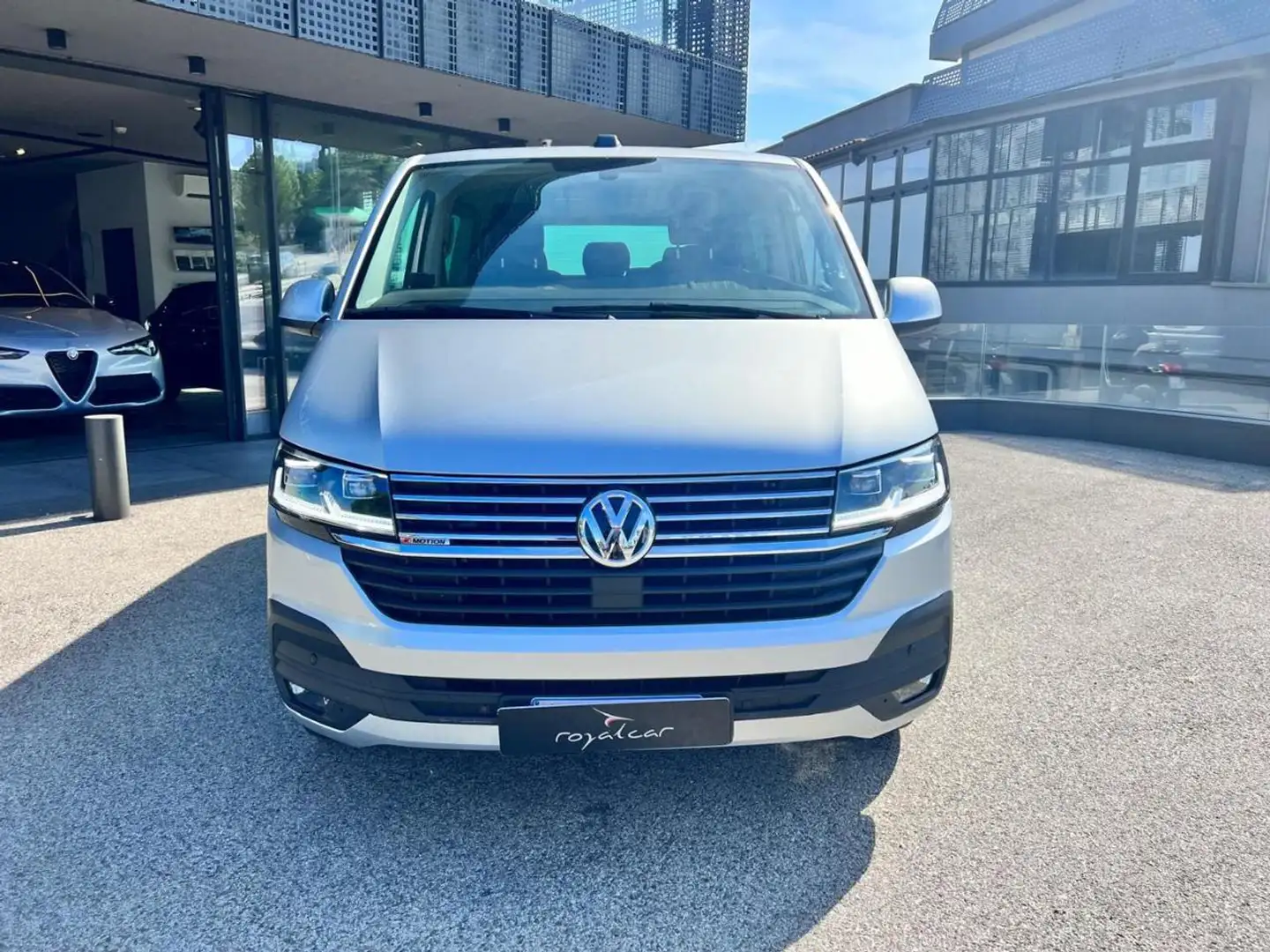 Volkswagen Caravelle 2.0 TDI 150CV 4 Motion Comfortline 9 Pos Argento - 2