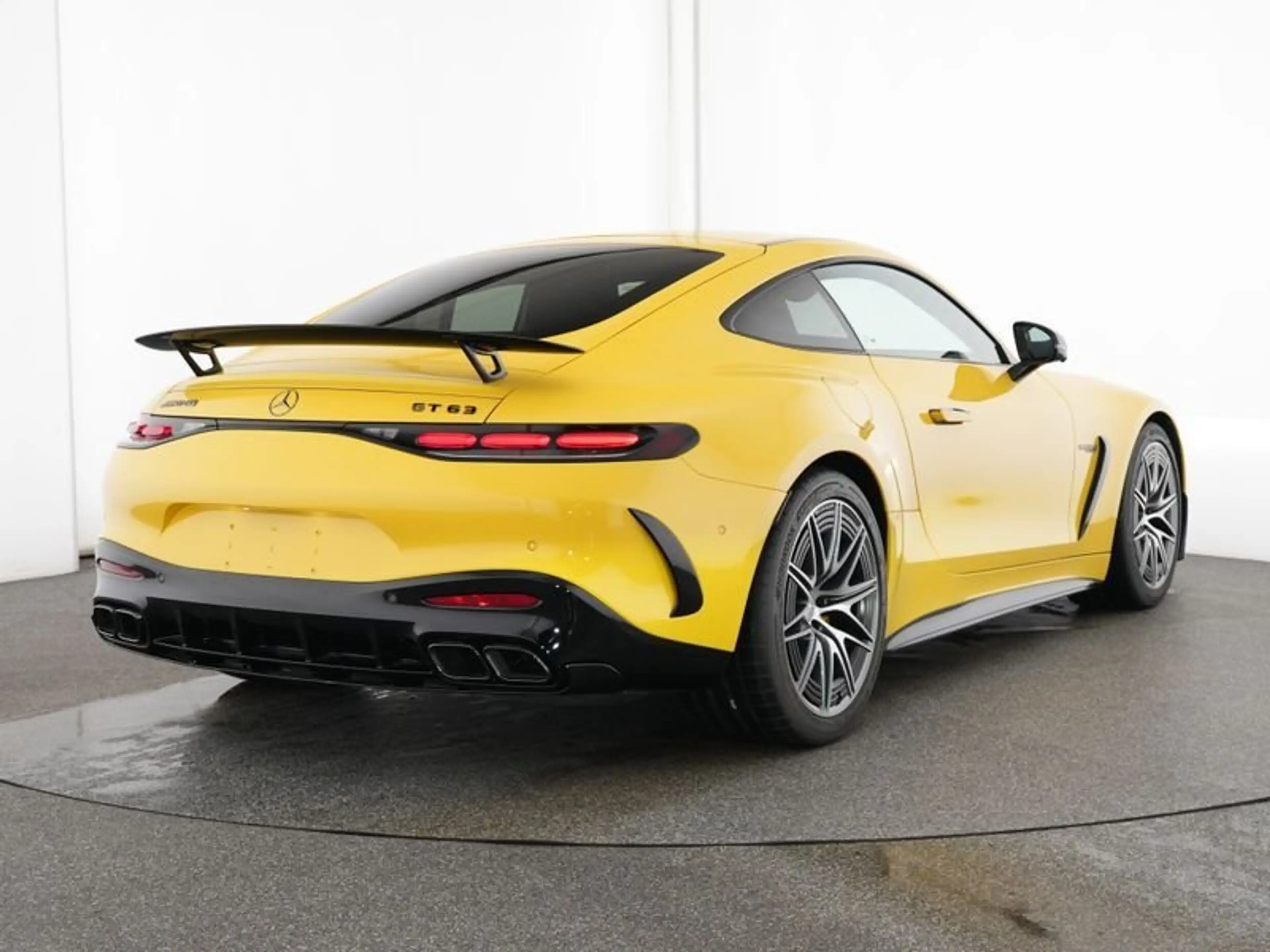 Mercedes-Benz AMG GT Mercedes-AMG GT63 4M+NIGHT I+II+20"+360°+KEYLESS — photo 3