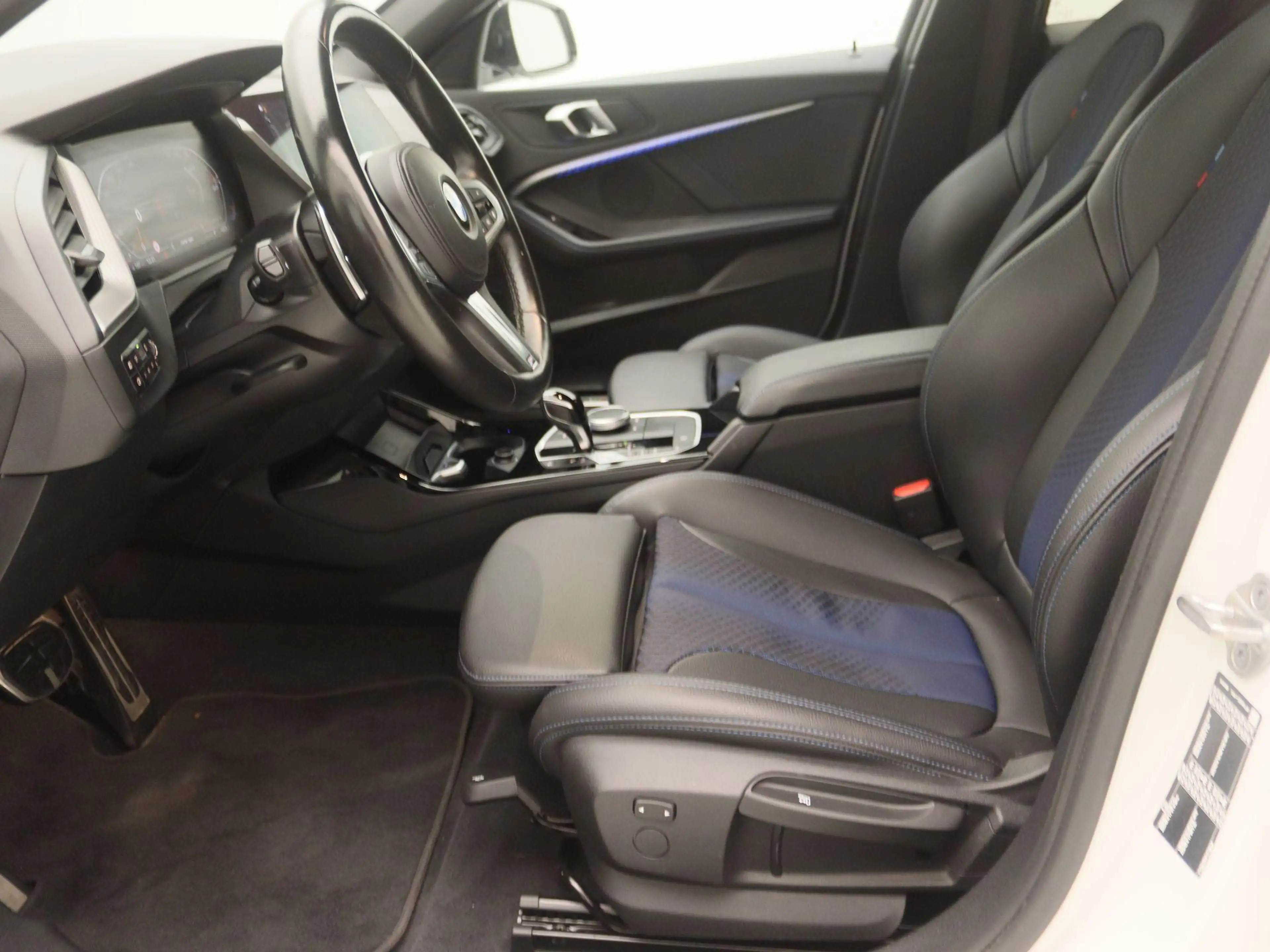 BMW 120 1-serie 120i Executive Edition | M-Sport Pakket | — photo 12
