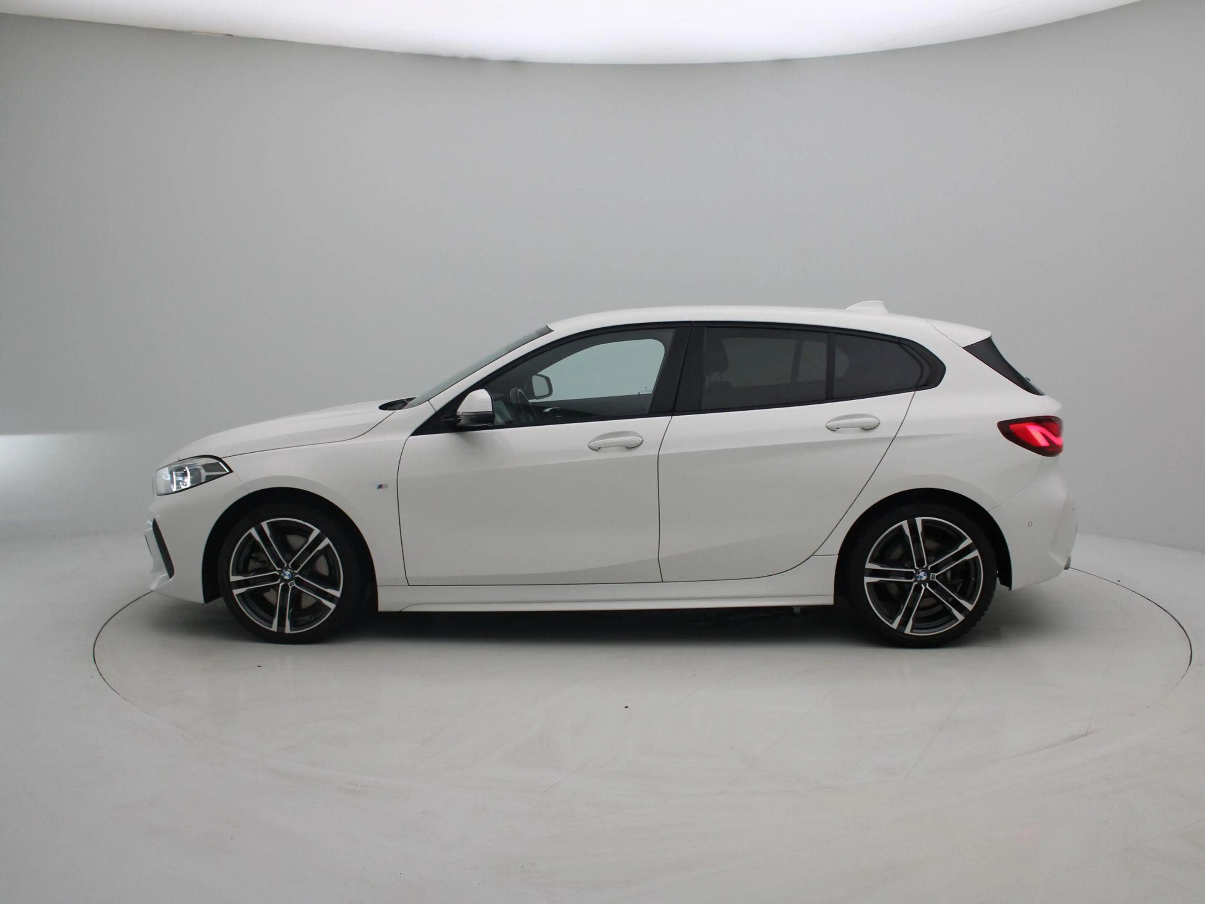 BMW 120 1-serie 120i Executive Edition | M-Sport Pakket | — photo 4