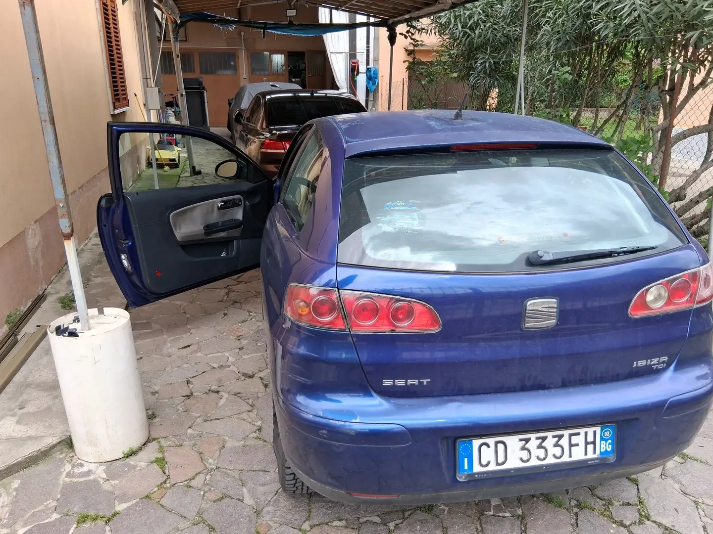 SEAT Ibiza 3p 1.4 tdi Stella - 2