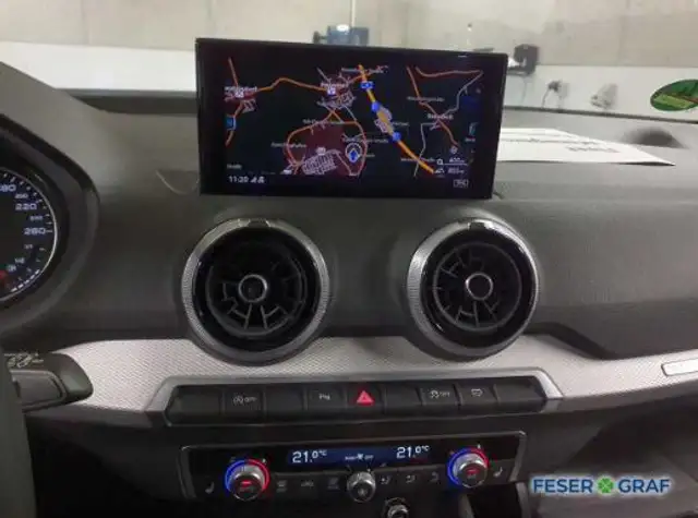 Audi Q2 view 9