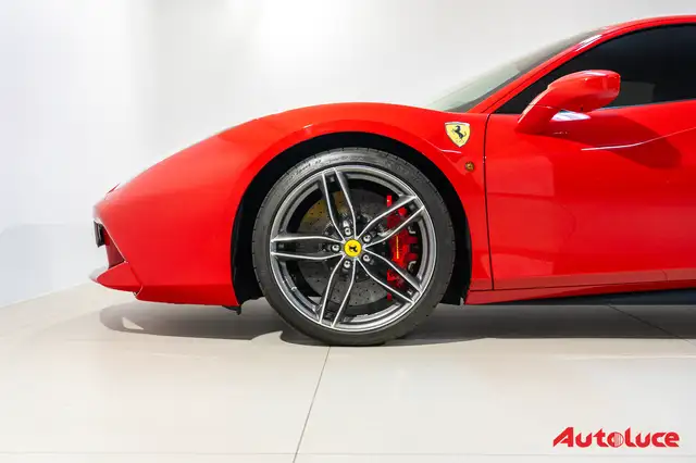Ferrari 488 GTB view 7