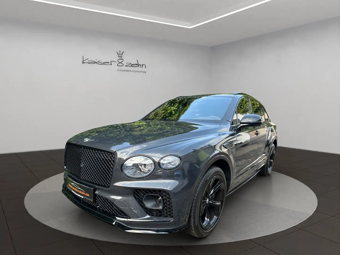 Bentley Bentayga V8 S *Carbon* *5-Sitze* *AHK* Grijs - 1