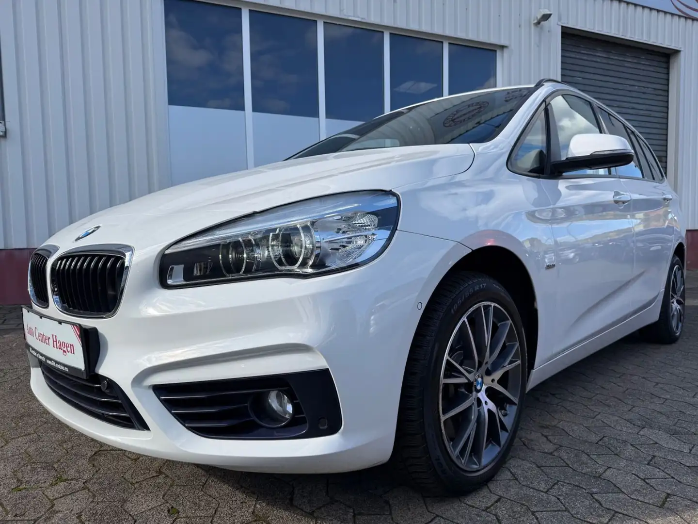 BMW 220 d 140kW 190PS 7-Sitzer/SportLine/LED/NAVI/KAM Blanc - 1