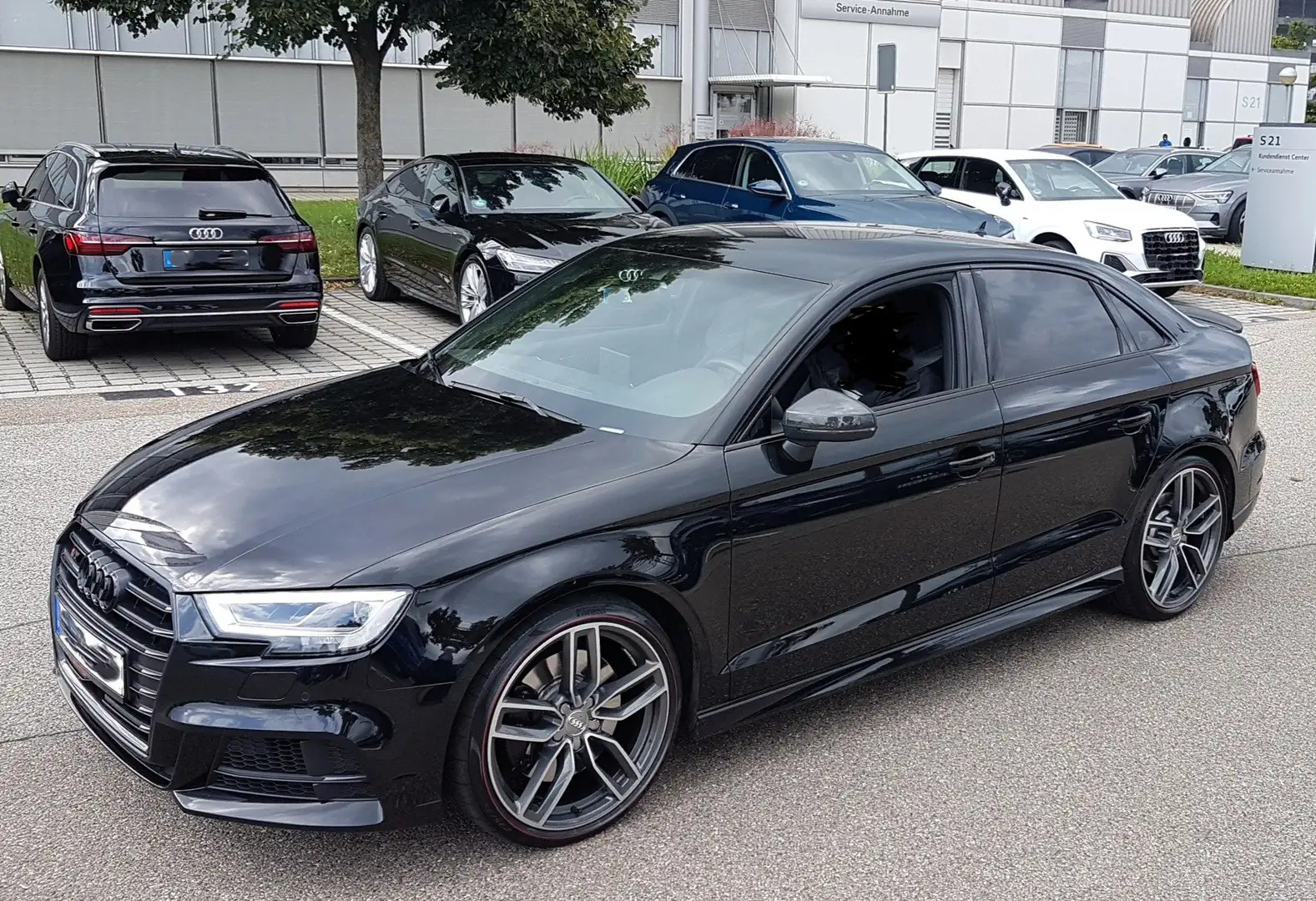 Audi S3 A3 Limousine Limousine S tronic Noir - 1