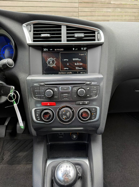 Citroen C4 1.2 PureTech Ligne Business — photo 14
