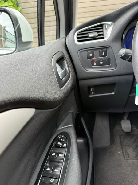 Citroen C4 1.2 PureTech Ligne Business — photo 15