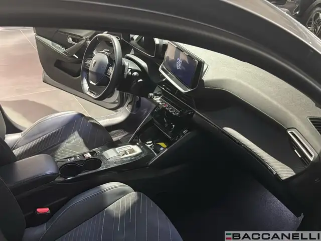 Peugeot 208 view 15
