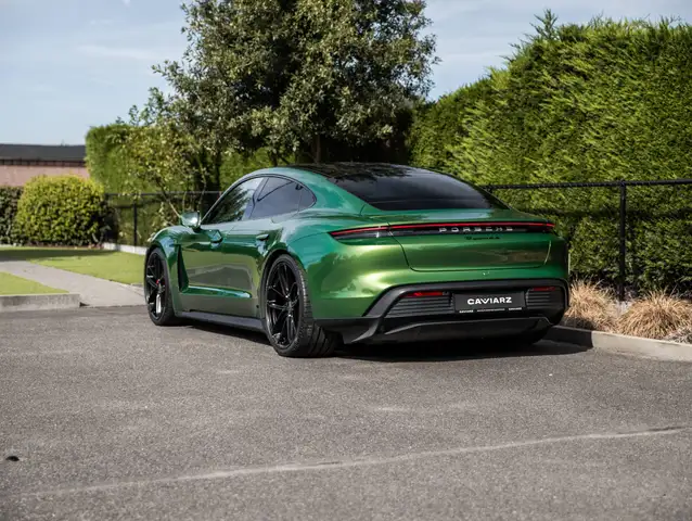 Porsche Taycan view 29