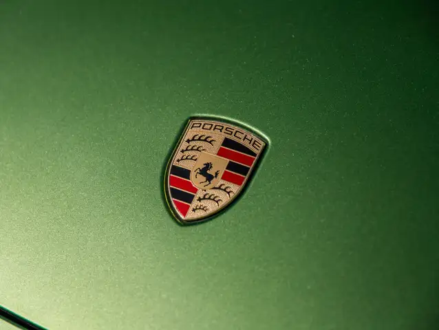 Porsche Taycan view 11